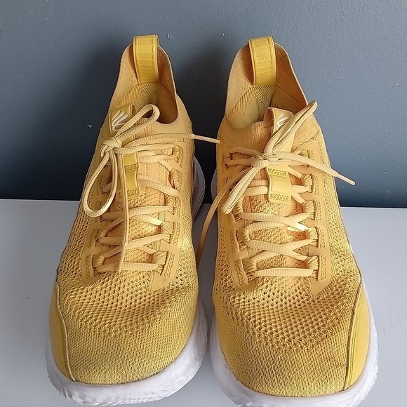 Under Armour Curry 8 Flow Yellow Men's Basketball Shoes Size [Insert Size Here] - Picture 3 of 6